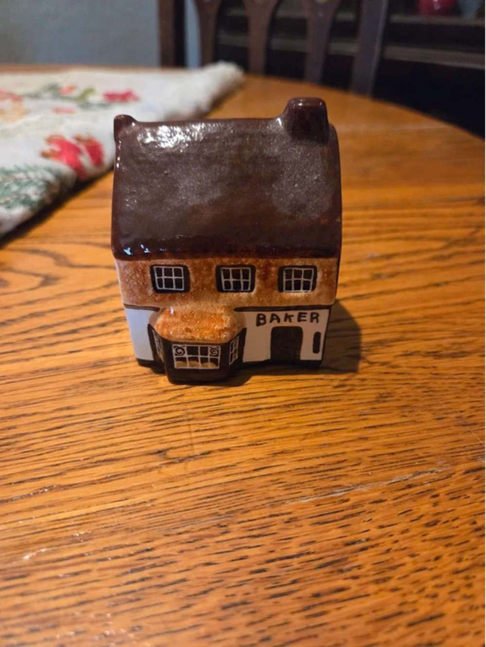 Suffolk Cottages No. 29 "Baker" figurine
